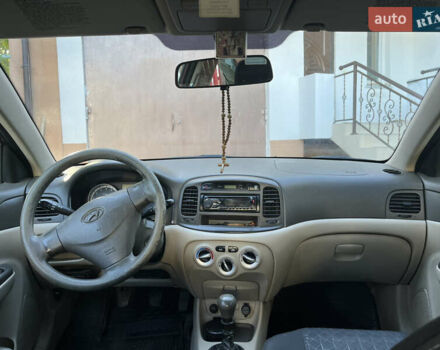 Червоний Хендай Акцент, об'ємом двигуна 1.4 л та пробігом 181 тис. км за 4800 $, фото 9 на Automoto.ua