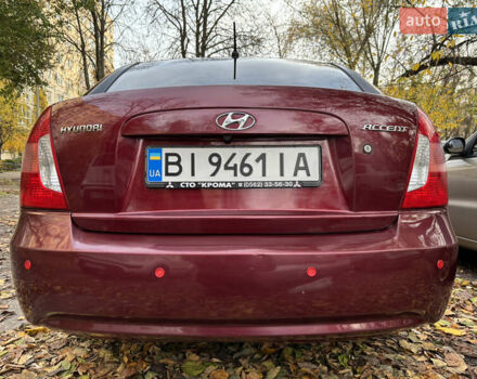 Красный Хендай Акцент, объемом двигателя 1.4 л и пробегом 200 тыс. км за 4750 $, фото 9 на Automoto.ua