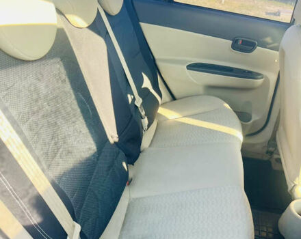 Красный Хендай Акцент, объемом двигателя 1.4 л и пробегом 261 тыс. км за 3900 $, фото 5 на Automoto.ua