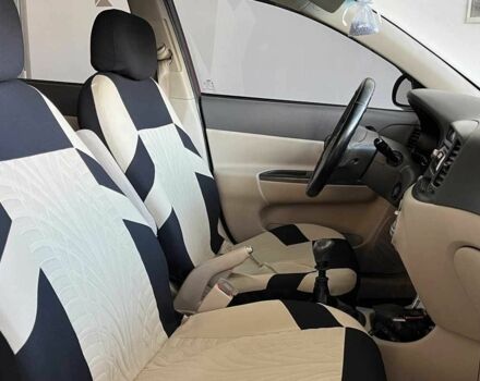 Красный Хендай Акцент, объемом двигателя 1.4 л и пробегом 233 тыс. км за 5000 $, фото 19 на Automoto.ua