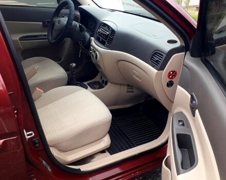 Червоний Хендай Акцент, об'ємом двигуна 1.4 л та пробігом 200 тис. км за 4500 $, фото 9 на Automoto.ua