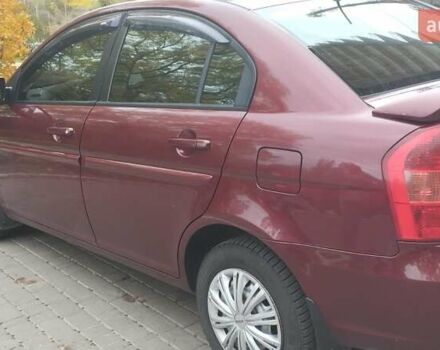 Красный Хендай Акцент, объемом двигателя 1.6 л и пробегом 212 тыс. км за 5700 $, фото 4 на Automoto.ua