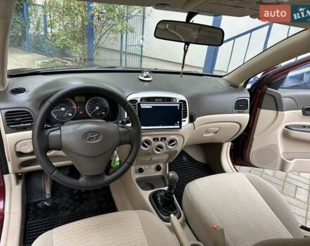 Красный Хендай Акцент, объемом двигателя 1.49 л и пробегом 165 тыс. км за 5550 $, фото 44 на Automoto.ua