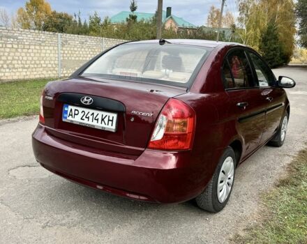 Хендай Акцент 2009 у Запоріжжя на Automoto.ua Червоний Хендай Акцент, об'ємом двигуна 1.4 л та пробігом 215 тис. км за 4250 $, фото 3 на Automoto.ua