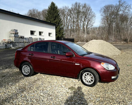 Красный Хендай Акцент, объемом двигателя 1.4 л и пробегом 79 тыс. км за 5399 $, фото 4 на Automoto.ua