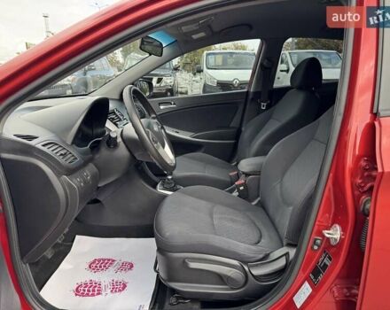 Красный Хендай Акцент, объемом двигателя 1.59 л и пробегом 178 тыс. км за 7700 $, фото 13 на Automoto.ua