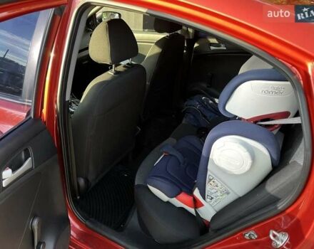 Червоний Хендай Акцент, об'ємом двигуна 1.4 л та пробігом 144 тис. км за 8600 $, фото 4 на Automoto.ua