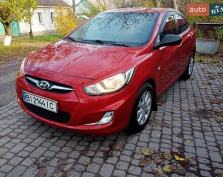 Хендай Акцент 2011 в Полтаве на Automoto.ua Красный Хендай Акцент, объемом двигателя 1.4 л и пробегом 177 тыс. км за 5999 $, фото 2 на Automoto.ua