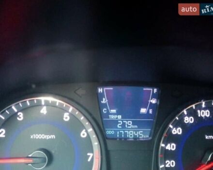 Хендай Акцент 2011 в Полтаве на Automoto.ua Красный Хендай Акцент, объемом двигателя 1.4 л и пробегом 177 тыс. км за 5999 $, фото 9 на Automoto.ua