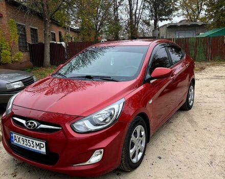 Хендай Акцент 2011 в Красноград на Automoto.ua Красный Хендай Акцент, объемом двигателя 1.6 л и пробегом 211 тыс. км за 6500 $, фото 2 на Automoto.ua