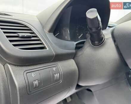 Красный Хендай Акцент, объемом двигателя 1.59 л и пробегом 178 тыс. км за 7700 $, фото 10 на Automoto.ua