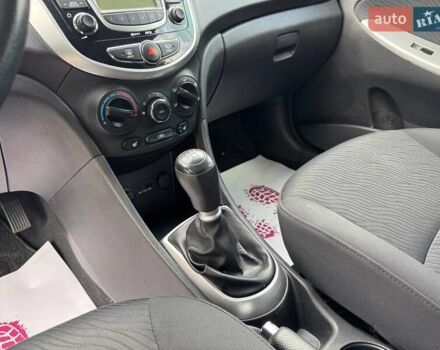 Красный Хендай Акцент, объемом двигателя 1.59 л и пробегом 178 тыс. км за 7700 $, фото 12 на Automoto.ua