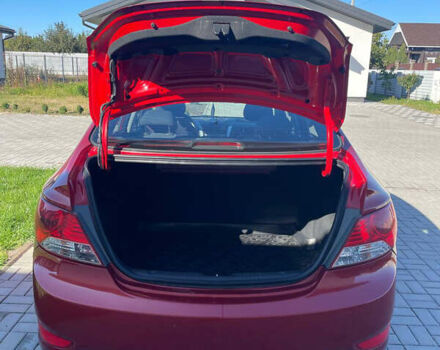 Красный Хендай Акцент, объемом двигателя 1.4 л и пробегом 177 тыс. км за 7500 $, фото 5 на Automoto.ua