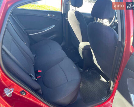 Красный Хендай Акцент, объемом двигателя 1.4 л и пробегом 177 тыс. км за 7500 $, фото 7 на Automoto.ua