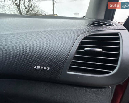 Красный Хендай Акцент, объемом двигателя 1.6 л и пробегом 81 тыс. км за 9200 $, фото 51 на Automoto.ua