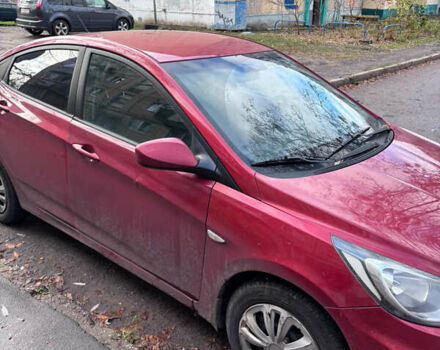 Красный Хендай Акцент, объемом двигателя 1.4 л и пробегом 133 тыс. км за 4800 $, фото 3 на Automoto.ua