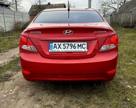 Красный Хендай Акцент, объемом двигателя 1.4 л и пробегом 133 тыс. км за 4500 $, фото 4 на Automoto.ua
