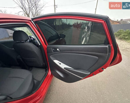 Красный Хендай Акцент, объемом двигателя 1.6 л и пробегом 81 тыс. км за 9200 $, фото 42 на Automoto.ua