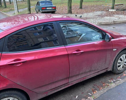 Красный Хендай Акцент, объемом двигателя 1.4 л и пробегом 133 тыс. км за 4800 $, фото 5 на Automoto.ua