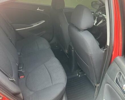 Красный Хендай Акцент, объемом двигателя 1.6 л и пробегом 250 тыс. км за 7800 $, фото 6 на Automoto.ua