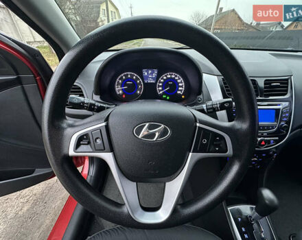 Красный Хендай Акцент, объемом двигателя 1.6 л и пробегом 81 тыс. км за 9200 $, фото 57 на Automoto.ua