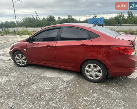 Красный Хендай Акцент, объемом двигателя 1.6 л и пробегом 250 тыс. км за 7800 $, фото 3 на Automoto.ua