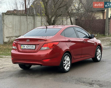 Красный Хендай Акцент, объемом двигателя 1.6 л и пробегом 81 тыс. км за 9200 $, фото 9 на Automoto.ua