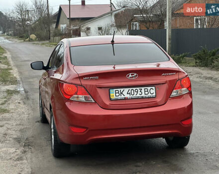 Красный Хендай Акцент, объемом двигателя 1.6 л и пробегом 81 тыс. км за 9200 $, фото 13 на Automoto.ua
