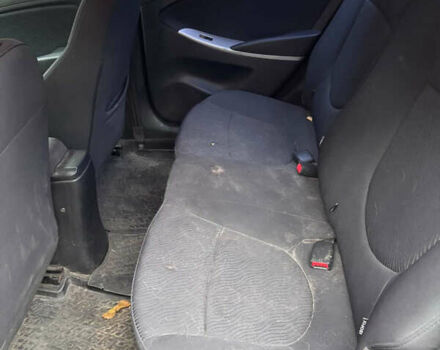 Красный Хендай Акцент, объемом двигателя 1.4 л и пробегом 133 тыс. км за 4800 $, фото 12 на Automoto.ua