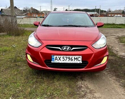 Красный Хендай Акцент, объемом двигателя 1.4 л и пробегом 133 тыс. км за 4500 $, фото 1 на Automoto.ua