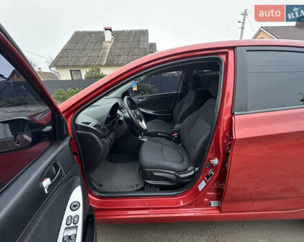 Красный Хендай Акцент, объемом двигателя 1.6 л и пробегом 81 тыс. км за 9200 $, фото 54 на Automoto.ua