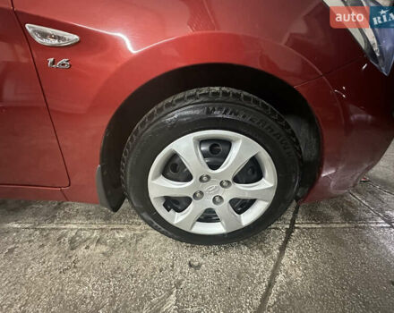 Красный Хендай Акцент, объемом двигателя 1.6 л и пробегом 81 тыс. км за 9200 $, фото 81 на Automoto.ua