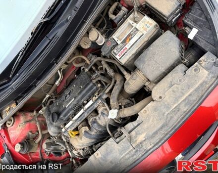 Красный Хендай Акцент, объемом двигателя 1.4 л и пробегом 133 тыс. км за 4500 $, фото 8 на Automoto.ua