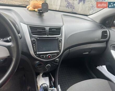 Червоний Хендай Акцент, об'ємом двигуна 1.4 л та пробігом 181 тис. км за 8000 $, фото 10 на Automoto.ua