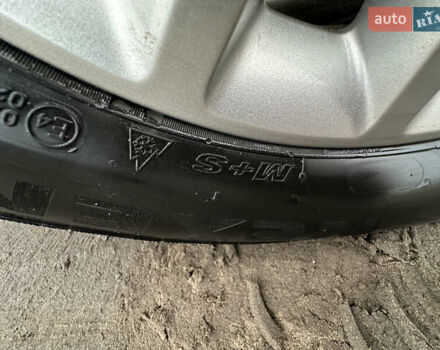 Красный Хендай Акцент, объемом двигателя 1.6 л и пробегом 81 тыс. км за 9200 $, фото 25 на Automoto.ua