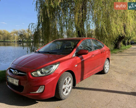 Красный Хендай Акцент, объемом двигателя 1.4 л и пробегом 104 тыс. км за 7300 $, фото 3 на Automoto.ua