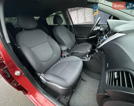 Красный Хендай Акцент, объемом двигателя 1.6 л и пробегом 81 тыс. км за 9200 $, фото 50 на Automoto.ua