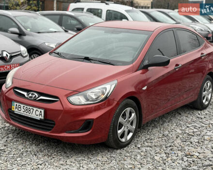 Красный Хендай Акцент, объемом двигателя 1.4 л и пробегом 172 тыс. км за 6800 $, фото 2 на Automoto.ua