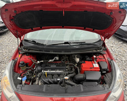 Красный Хендай Акцент, объемом двигателя 1.4 л и пробегом 172 тыс. км за 6800 $, фото 23 на Automoto.ua