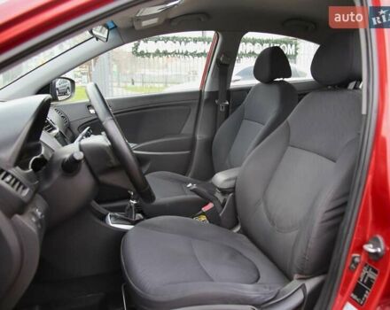 Червоний Хендай Акцент, об'ємом двигуна 1.4 л та пробігом 161 тис. км за 6500 $, фото 6 на Automoto.ua