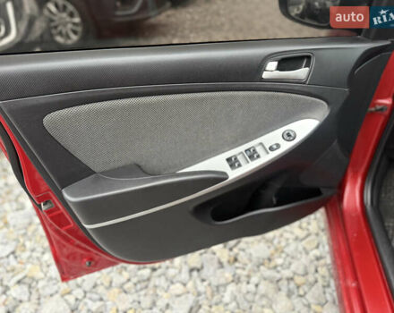 Красный Хендай Акцент, объемом двигателя 1.4 л и пробегом 172 тыс. км за 6800 $, фото 21 на Automoto.ua