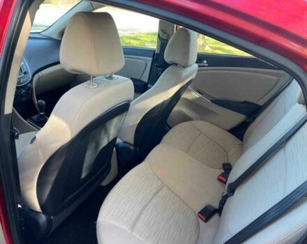 Червоний Хендай Акцент, об'ємом двигуна 1.6 л та пробігом 69 тис. км за 1500 $, фото 7 на Automoto.ua