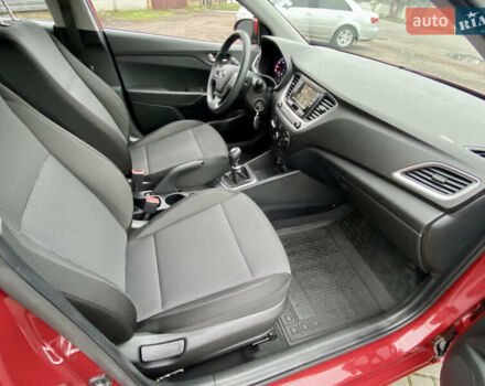 Червоний Хендай Акцент, об'ємом двигуна 1.37 л та пробігом 48 тис. км за 10000 $, фото 50 на Automoto.ua