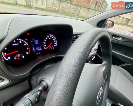 Червоний Хендай Акцент, об'ємом двигуна 1.37 л та пробігом 48 тис. км за 10000 $, фото 26 на Automoto.ua