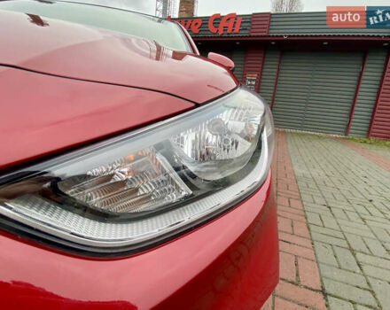 Червоний Хендай Акцент, об'ємом двигуна 1.37 л та пробігом 48 тис. км за 10000 $, фото 62 на Automoto.ua