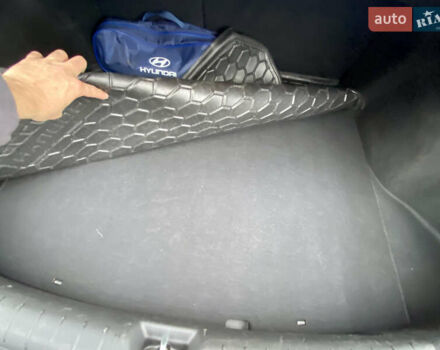 Червоний Хендай Акцент, об'ємом двигуна 1.37 л та пробігом 48 тис. км за 10000 $, фото 44 на Automoto.ua