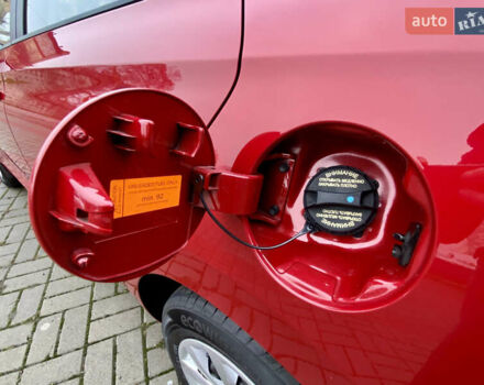 Червоний Хендай Акцент, об'ємом двигуна 1.37 л та пробігом 48 тис. км за 10000 $, фото 42 на Automoto.ua