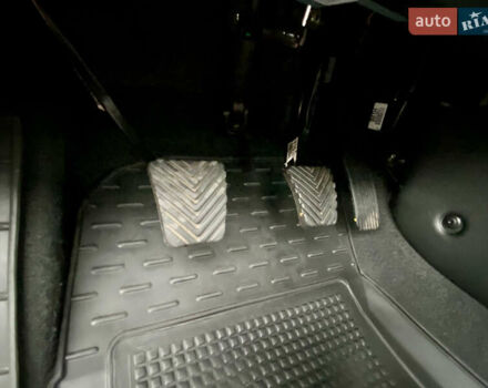 Червоний Хендай Акцент, об'ємом двигуна 1.37 л та пробігом 48 тис. км за 10000 $, фото 37 на Automoto.ua