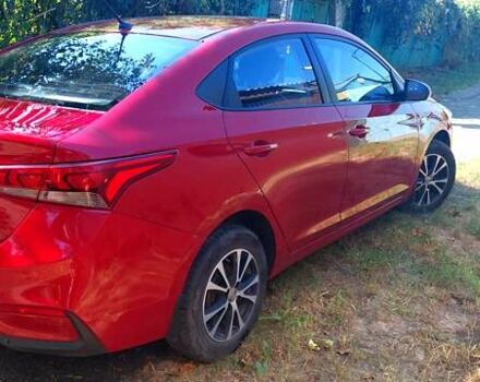 Красный Хендай Акцент, объемом двигателя 1.37 л и пробегом 144 тыс. км за 9600 $, фото 3 на Automoto.ua