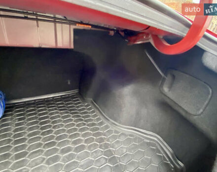 Червоний Хендай Акцент, об'ємом двигуна 1.37 л та пробігом 48 тис. км за 10000 $, фото 46 на Automoto.ua